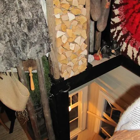 Uniikki Maalaisidyllissae Bed & Breakfast 4*