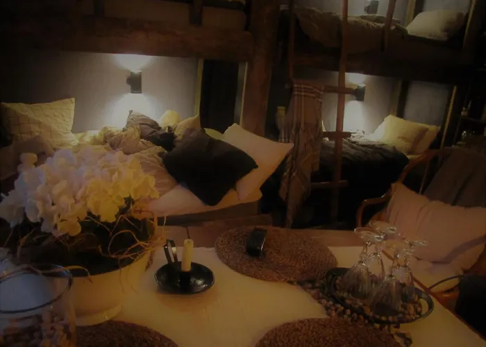 Uniikki Maalaisidyllissä Aamiaismajoitus 4*