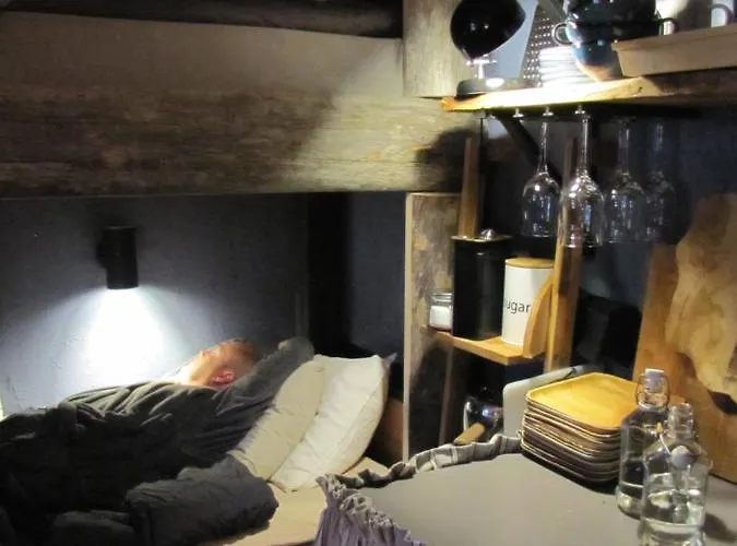 Uniikki Maalaisidyllissä